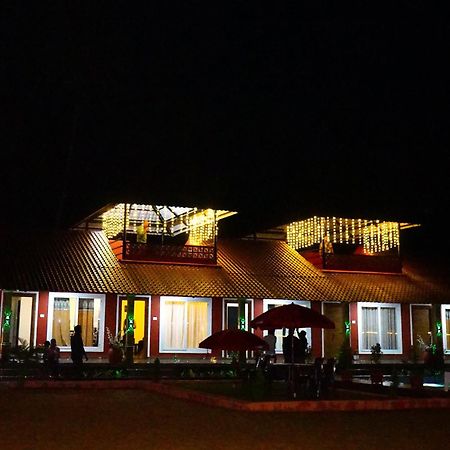 Namaste Homestay And Beach Resort Kaup Bagian luar foto