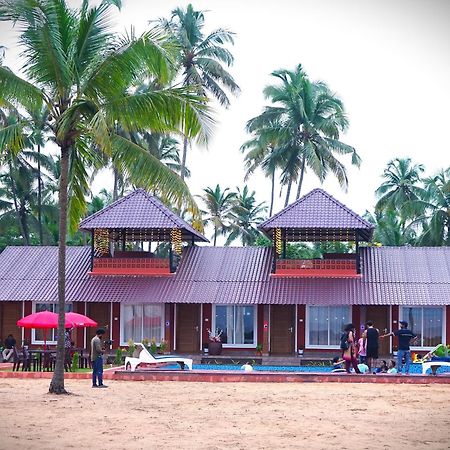 Namaste Homestay And Beach Resort Kaup Bagian luar foto